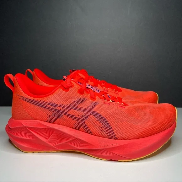 Asics Novablast 5 Flash Red/Edo Purple Mens size 9.5 - Picture 3 of 11